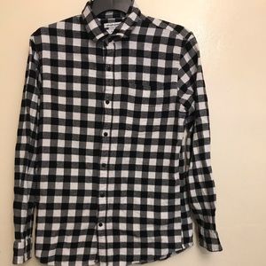 Men’s AMAZON ESSENTIAL plaid flannel  long shirt